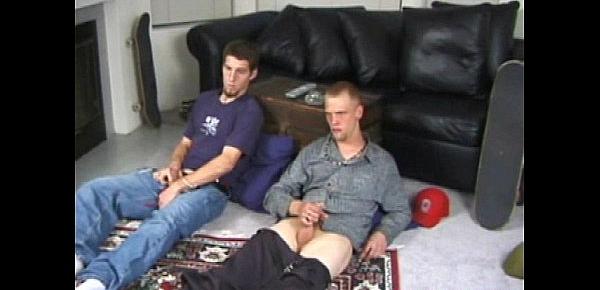  Straight amateur twinks sucking dick while watching a movie